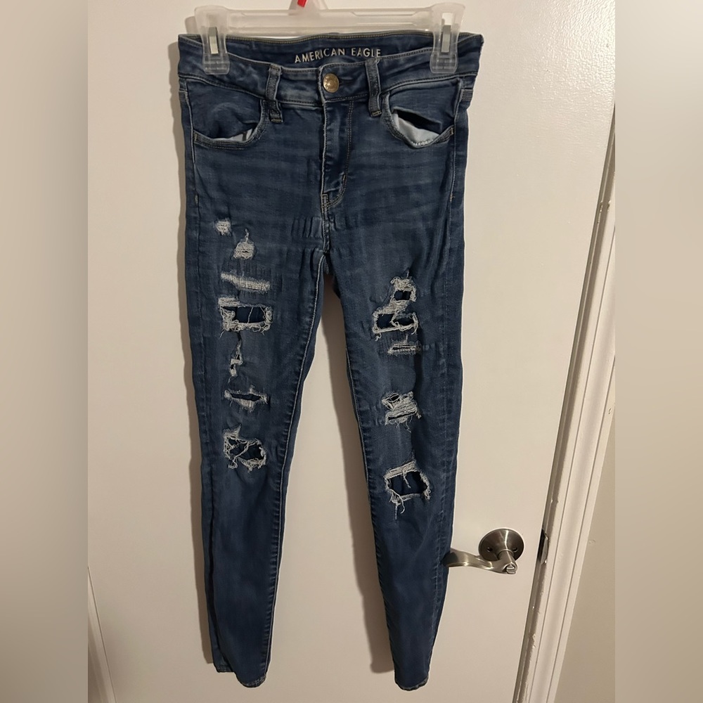 Size 4. American eagle jeans.